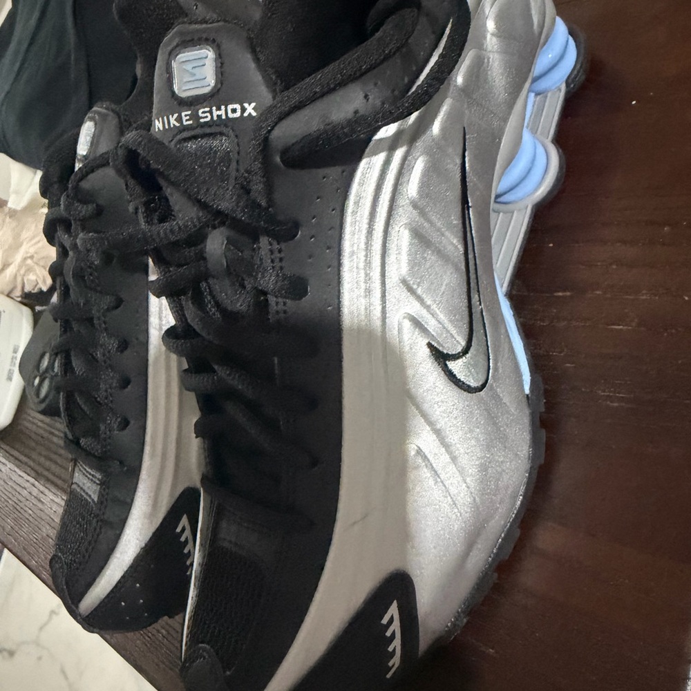 Nike Shox Men's Black Silver with Light Blue Accents Athletic Shoes